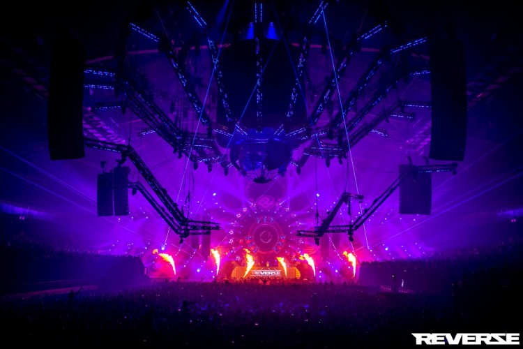 Reverze - Edge of Existence by Philippe Wuyts