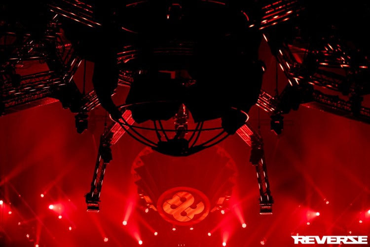 Reverze - Edge of Existence by Philippe Wuyts
