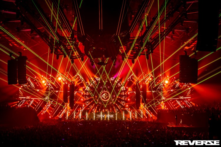 Reverze - Edge of Existence by Philippe Wuyts