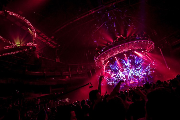 Reverze - Dimensions
