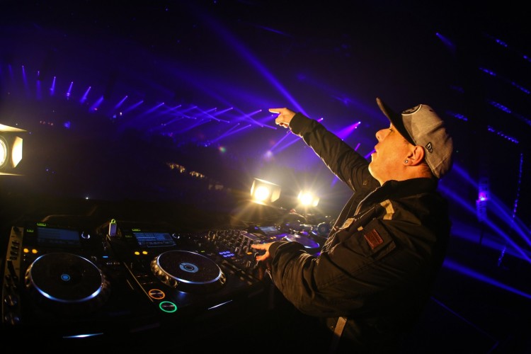 Reverze - Illumination