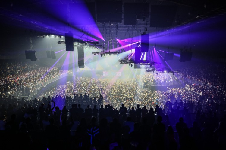 Reverze - Illumination