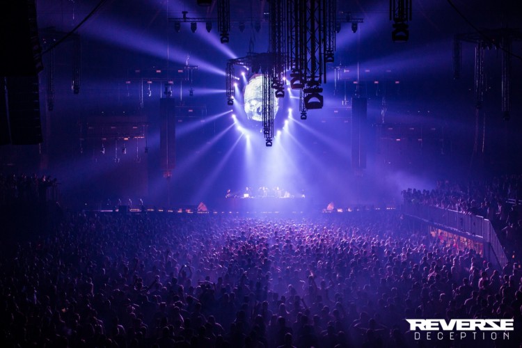 Reverze - Deception
