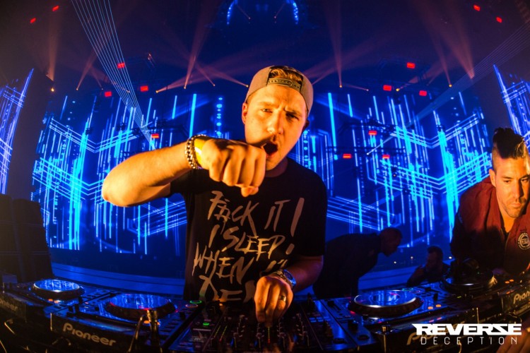 Reverze - Deception