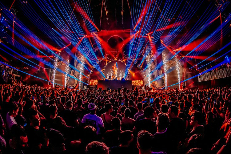Reverze - Time Will Tell by Sil Vanderbruggen