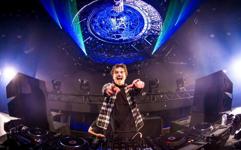 Reverze - Time Will Tell by Delio Nijmeijer