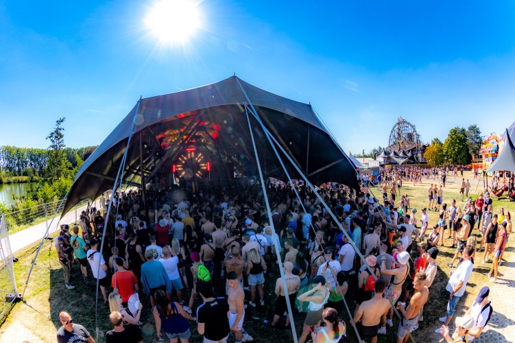 The Qontinent 2022 by Julian Spanhof