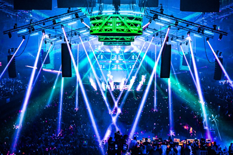 Reverze - Synergy by WADDOX